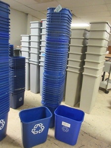 REBBERMAID AND TENEX RECYCLE BINS