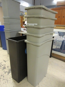RUBBERMAID SLIM STYLE TRASH BINS