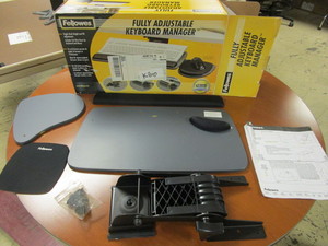 FELLOWES FULLY ADJUSTABLE KEYBOARD MANAGER - NEW