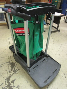 RUBBERMAID JANITORIAL CART