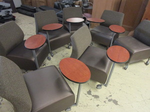 KRUG ZOLA LOUNGE SERIES ROLLING CHAIRS WITH TABLET ARMS