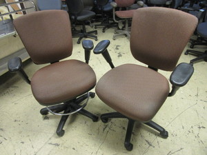 VIA ADJUSTABLE OFFICE CHAIRS