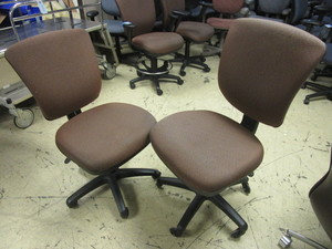 VIA ADJUSTABLE OFFICE CHAIRS