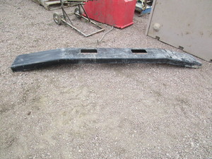International 9000 Series Semi Bumper