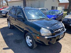 lot 3 image: 2007 Hyundai Tucson GLS FWD