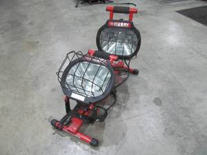 lot 34 image: husky work light