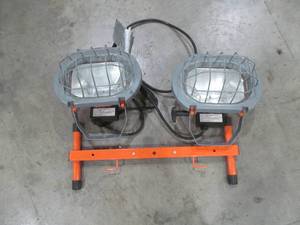 lot 39 image: HDX portable work light