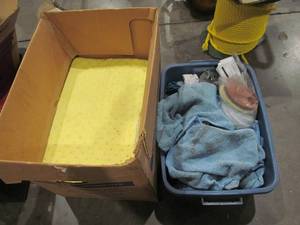 lot 64 image: Uline sorbents haz mat pads