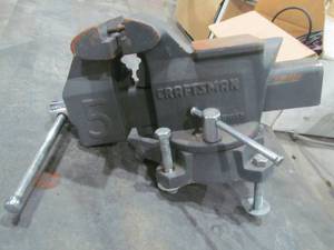 lot 88 image: craftsman bench vise