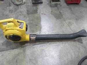 lot 138 image: Paramount leaf blower