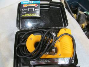 lot 166 image: arrow staple gun