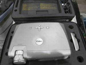 lot 187 image: dell DLP front projector