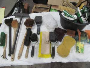 lot 226 image: auto wash supplies