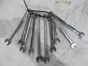 lot 282 image: stanleycompanion wrenches