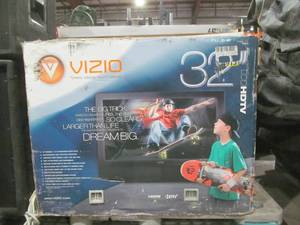 lot 328 image: Vizio LCD TV