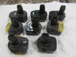 lot 413 image: Dewalt battery
