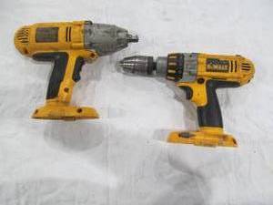 lot 421 image: dewalt  tools