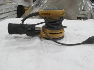 lot 444 image: Dewalt tool