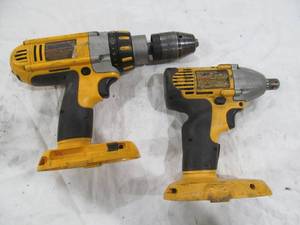 lot 453 image: Dewalt tool