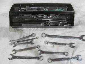 lot 293 image: tools, tool tray