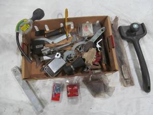 lot 302 image: shop equipment