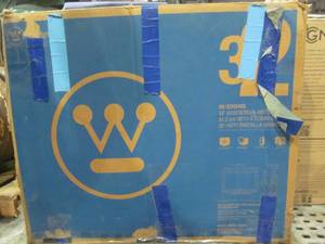 lot 344 image: Westinghouse 32 TV