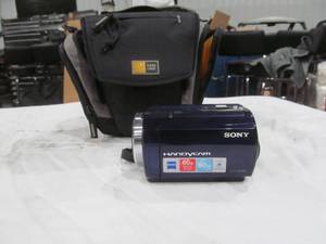 lot 352 image: Sony hand cam