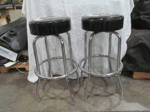 lot 372 image: bar stools