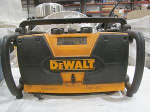 lot 430 image: Dewalt radio