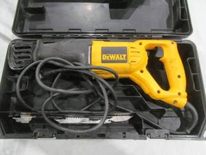 lot 433 image: Dewalt tool
