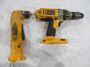 lot 450 image: Dewalt tool