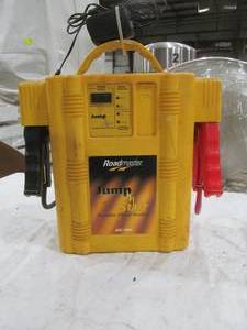 lot 468 image: Road master jump starter