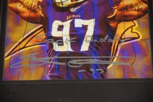 lot 8 image: Everson Griffen Framed Matted Photo Auto