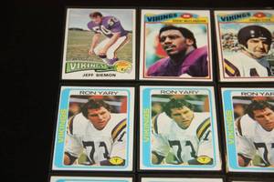 lot 90 image: Minnesota Vikings 1970s Football Card Lot  15 Cards