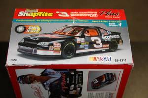 lot 98 image: 1998 Revell SnapTite Replica Model Dale Earnhardt Car Skill 1