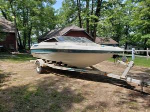 1998 Larson Speed Boat wTrailer
