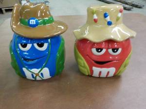 lot 44 image: 2 M & M Fishing Cookie Jars- 8 tal...