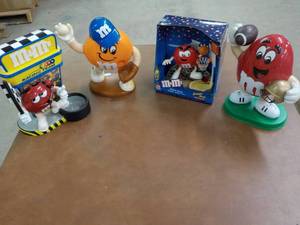 lot 46 image: M & M Sports Candy Dispenser 9 tal...