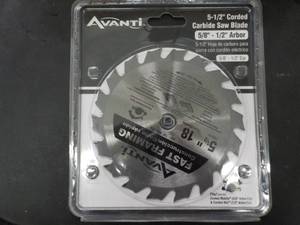 lot 101 image: Avanti 5 12 Corded Carbide Saw Bl...
