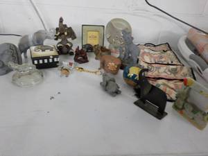 lot 104 image: Elephant Collection...