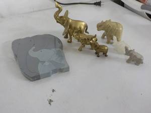 lot 106 image: Elephant Collection...