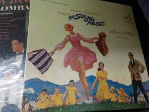 lot 139 image: 45 or so Records...