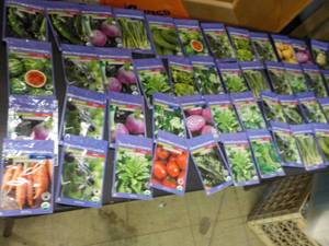 lot 150 image: 48 pkgs Better Homes and Gardens Or...