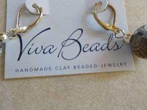 lot 123 image: Viva Beads 2 Necklaces and 1 pr Ear...