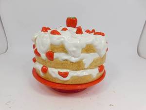 lot 31 image: Ceramic Strawberries and Icing Covered Cake Dish