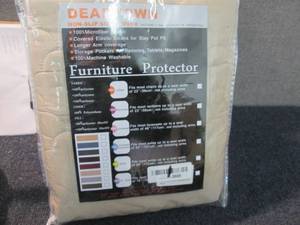 lot 45 image: Non-Slip Sofa Cover...
