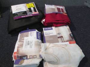 lot 78 image: 3 Sets Curtains...