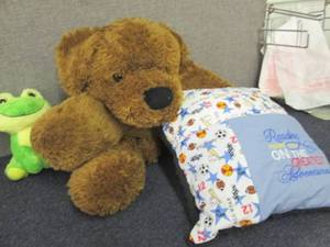 lot 109 image: Reading Pillow, Plush Frog & Large ...