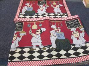 lot 136 image: 4 Chef Placemats with Table Runner...