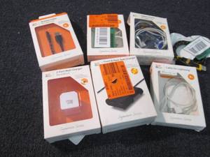lot 193 image: Assorted Connecting Cables for Elec...